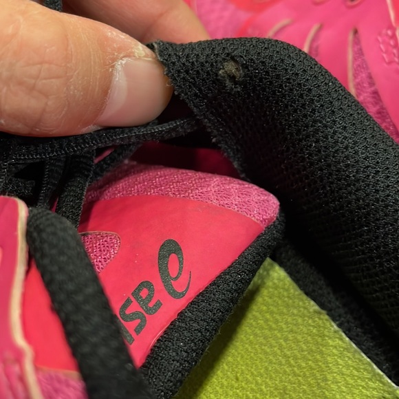 Asics Pink Black GeL Running Shoes size 8 - Picture 7 of 10